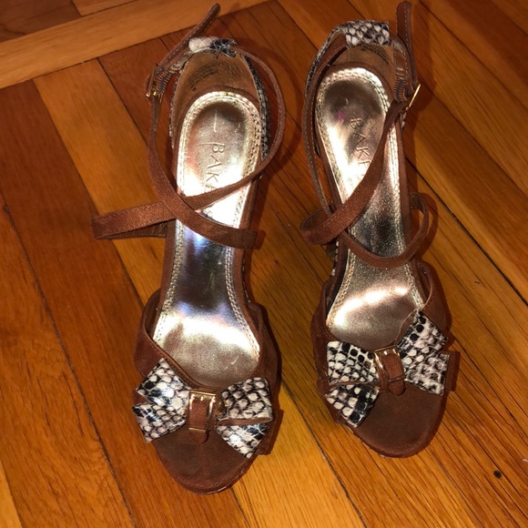 Bakers women’s animal pattern stiletto 👠 heels - Picture 2 of 8